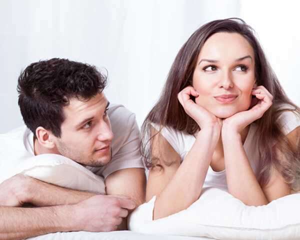 اگر از احساس درد مي ترسيد با شوهر خود قبل از اولين رابطه جنسي در اين مورد صحبت كنيد.
