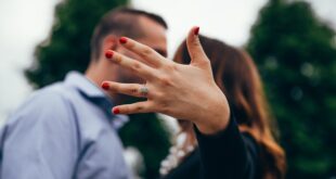 ده نشانه كه شما و نامزدتان آماده ازدواج با هم نيستيد.